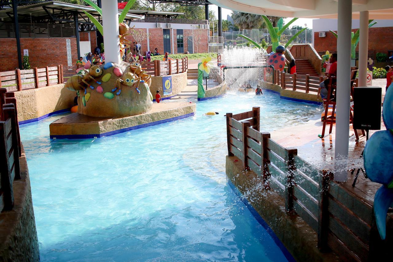 Bdb Darulaman Golf Resort Alor Setar Exterior foto